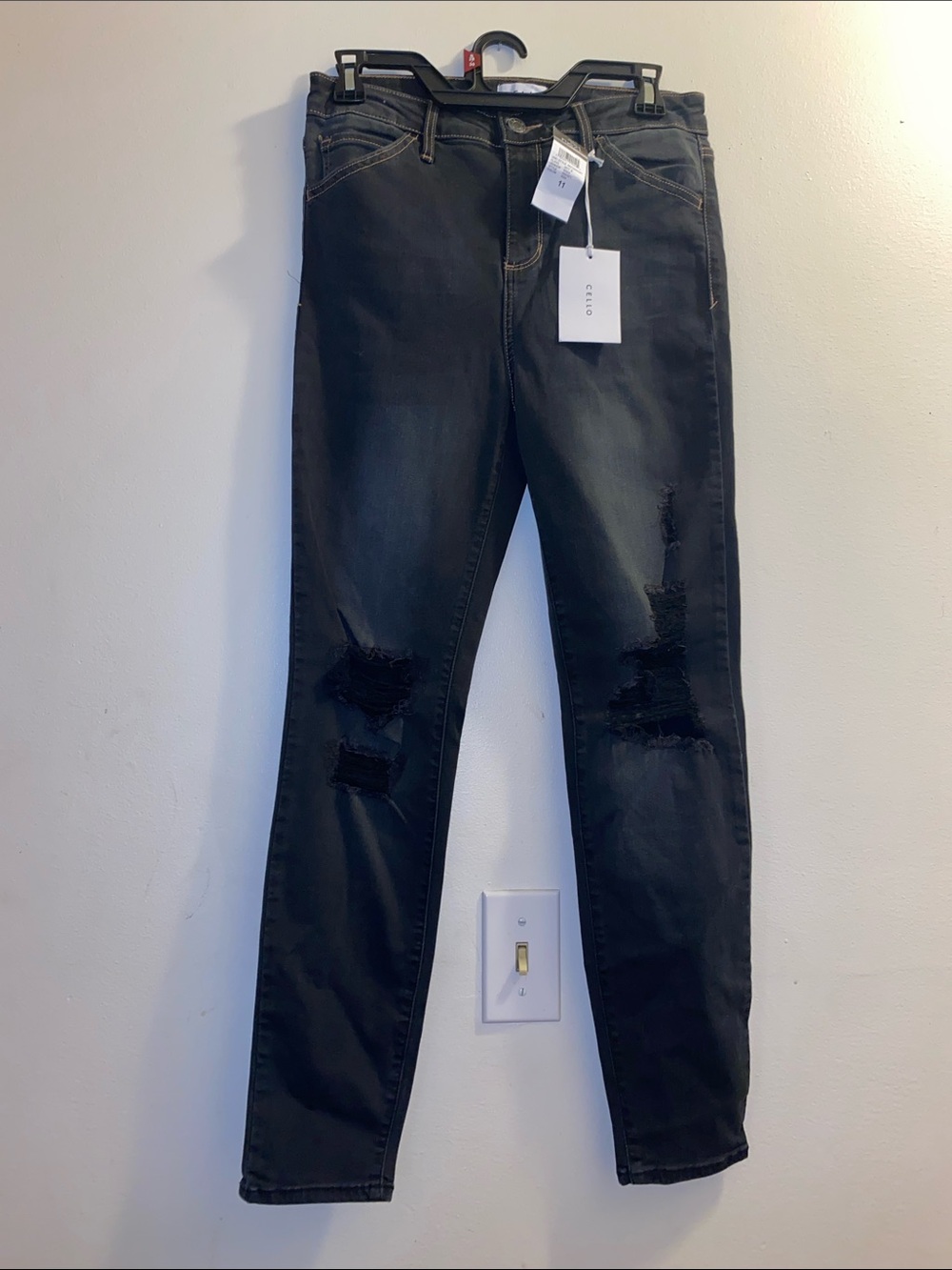 NWT Cello High Rise Distressed Skinny Jeans - Dark Wash